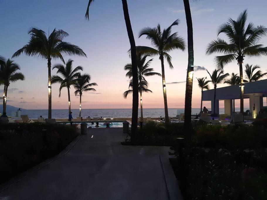 2Bdr, Beach Front Luxury Sunset View Heated Pools /Gym Puerto Vallarta Exterior photo